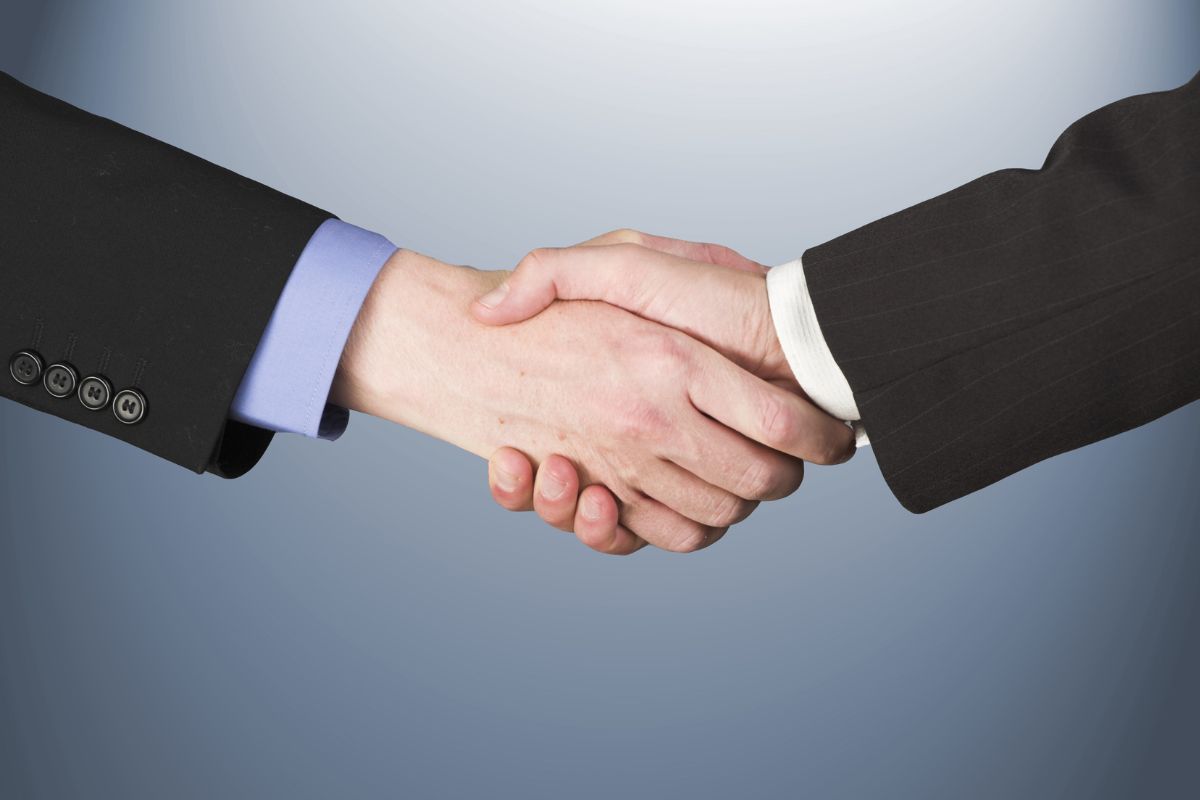 7 Strategies Photographers Use to Scale Their Business with Editing Partners